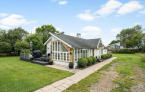 Nice Home In Juelsminde With Wifi, Juelsminde